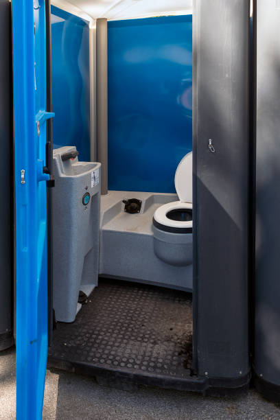 Best Portable restroom trailer rental  in Plymouth, NC